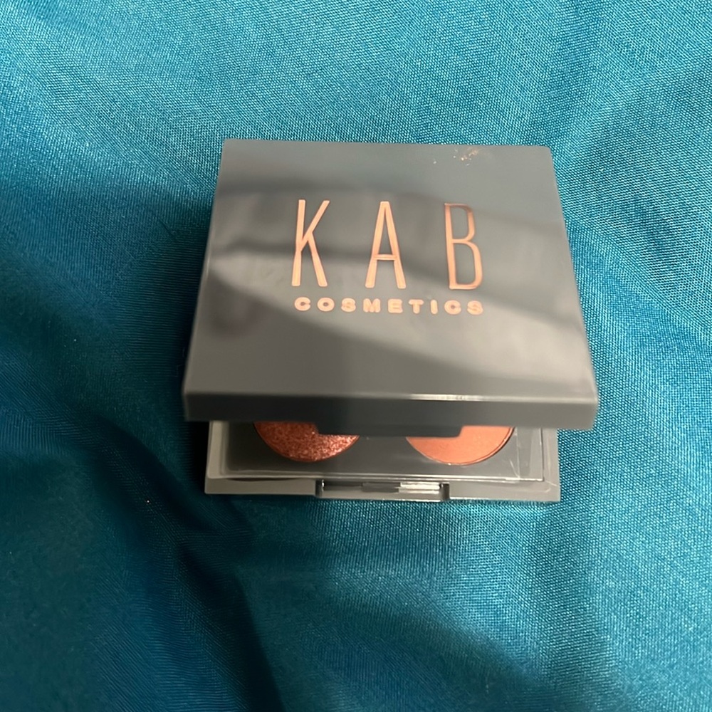 Kab Cosmetics small eyeshadow palette